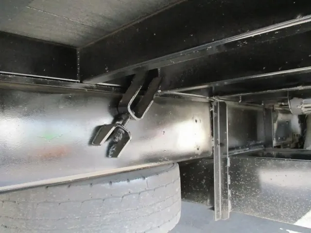 ＵＤ ビックサム KL-CG48ZVX(8x4)の写真12