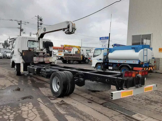 三菱 ファイター PJ-FK62FZ(2WD)の写真4