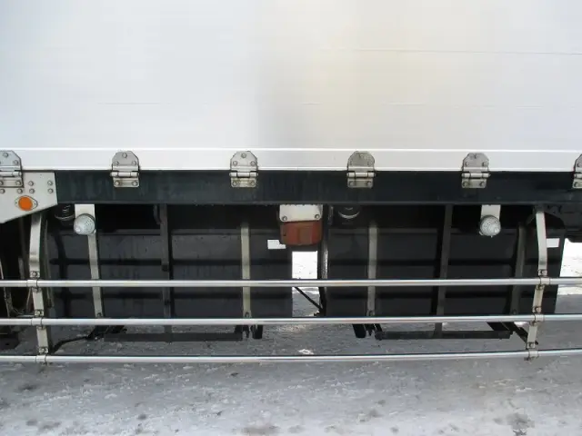 UD クオン ADG-CD4ZA(6x2)の写真16