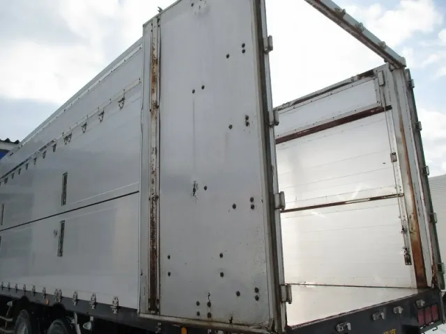 UD クオン ADG-CD4ZA(6x2)の写真18