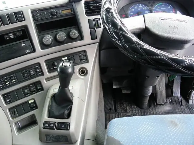 UD クオン ADG-CD4ZA(6x2)の写真23