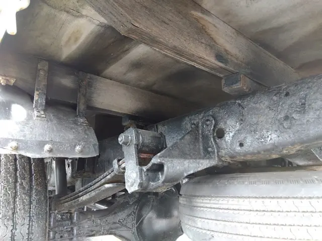 いすゞ エルフ SKG-NHS85A(4WD)の写真11