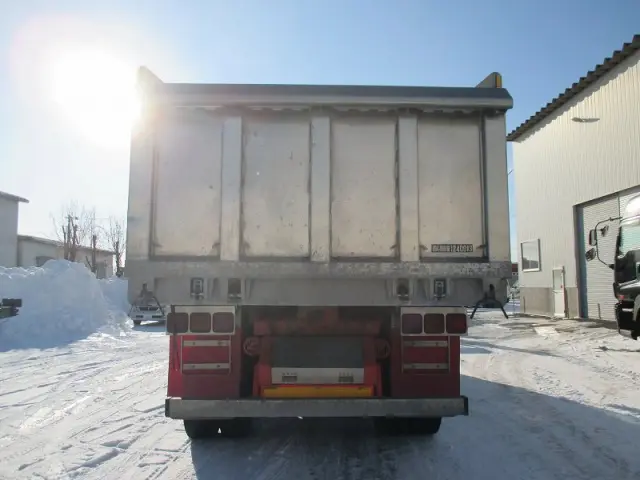 いすゞ ギガ KL-CYZ51P3(6x4)の写真3