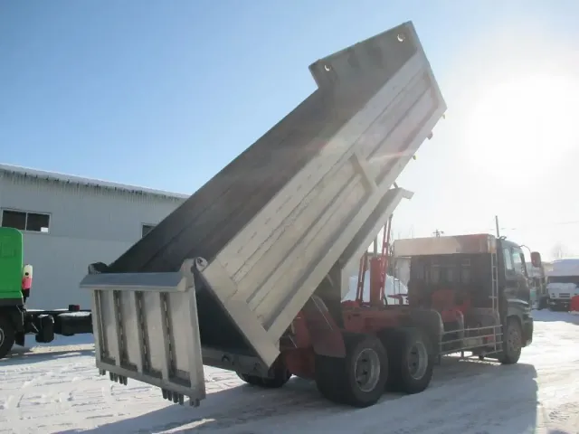 いすゞ ギガ KL-CYZ51P3(6x4)の写真8