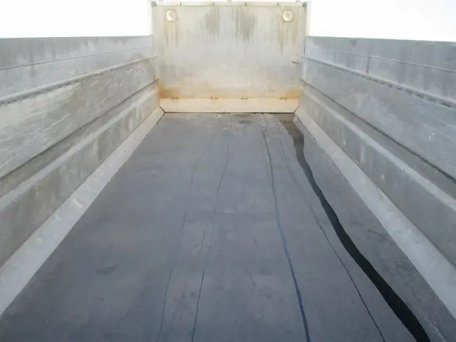 いすゞ ギガ KL-CYZ51P3(6x4)の写真9