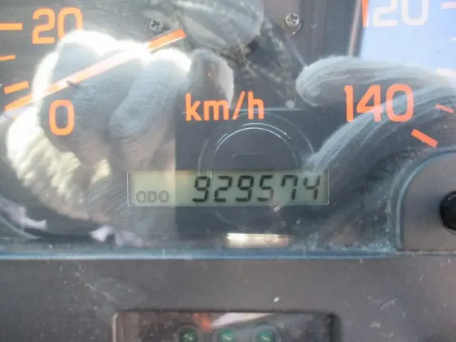 いすゞ ギガ KL-CYZ51P3(6x4)の写真24