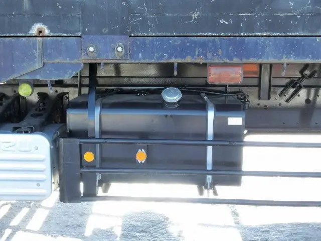 いすゞ ギガ PJ-CYZ52V6(6x4)の写真14