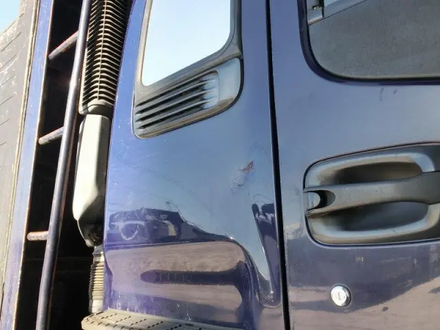 いすゞ ギガ PJ-CYZ52V6(6x4)の写真17