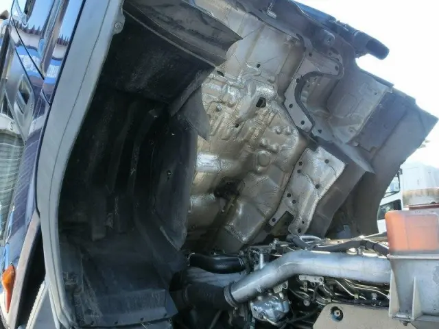 いすゞ ギガ PJ-CYZ52V6(6x4)の写真18