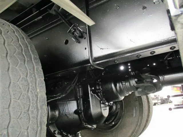 いすゞ ギガ PDG-CYZ52Q8(6x4)の写真10