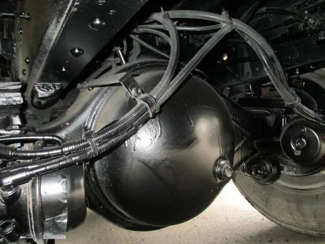 いすゞ ギガ PDG-CYZ52Q8(6x4)の写真12