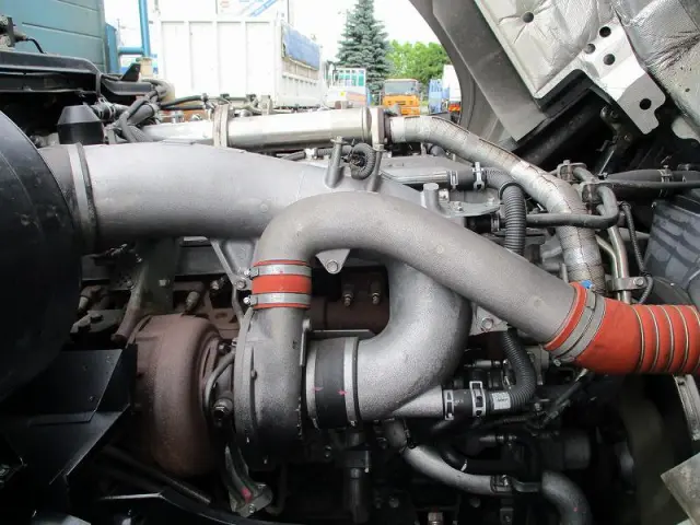 いすゞ ギガ PDG-CYZ52Q8(6x4)の写真19