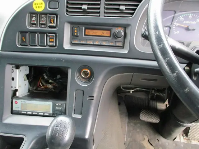 いすゞ ギガ PDG-CYZ52Q8(6x4)の写真23