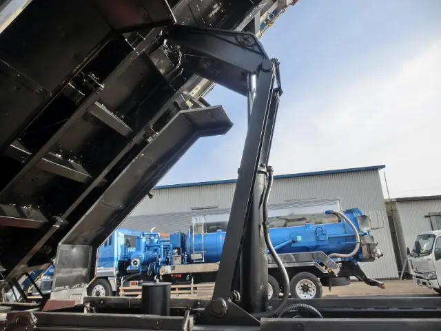 三菱 スーパーグレート QKG-FV50VY(6x4)の写真10