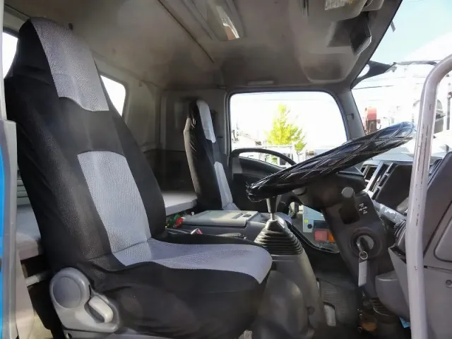 いすゞ フォワード PKG-FRR90S2(2WD)の写真22