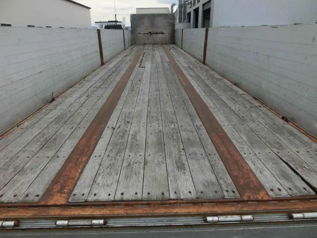 輸送機工業 トレーラー YFS2204の写真7