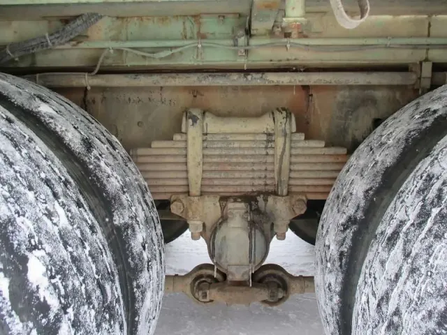 いすゞ ギガ KC-CYZ81Q2改(6x4)の写真13