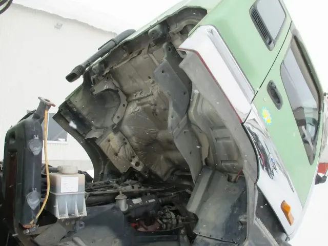 いすゞ ギガ KC-CYZ81Q2改(6x4)の写真18