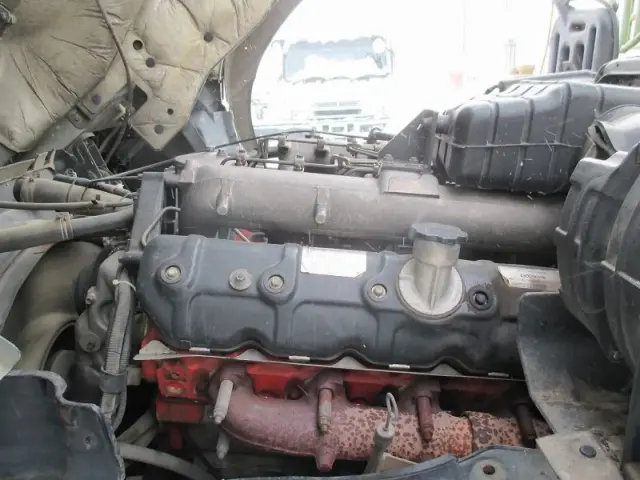 いすゞ ギガ KC-CYZ81Q2改(6x4)の写真20