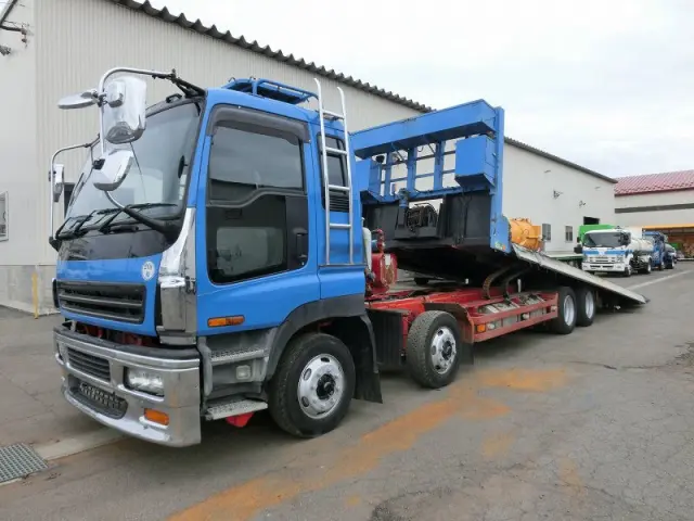 いすゞ ギガ KL-CYH51V3(8x4)の写真9