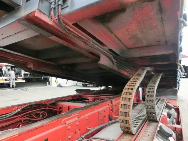 いすゞ ギガ KL-CYH51V3(8x4)の写真12