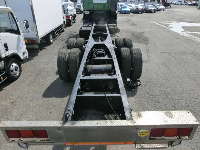 いすゞ ギガ PDG-CYY77V8(6x4)の写真12