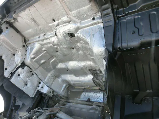 いすゞ ギガ PDG-CYY77V8(6x4)の写真15