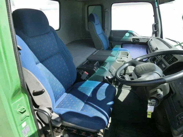 いすゞ ギガ PDG-CYY77V8(6x4)の写真20