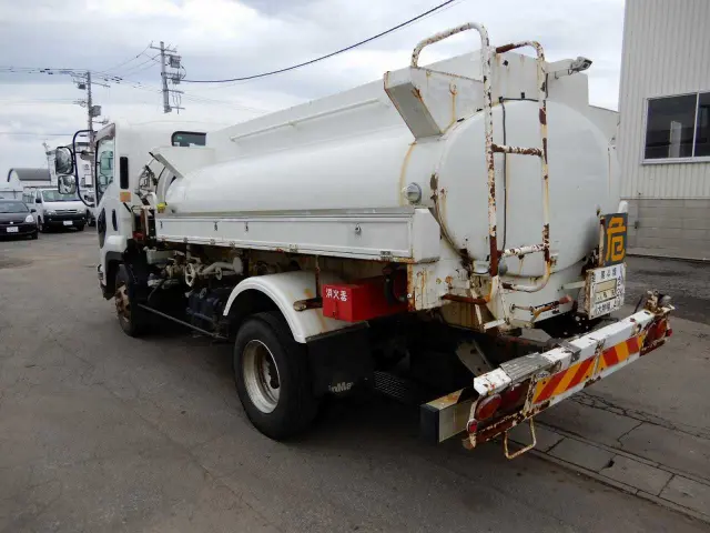 いすゞ フォワード SKG-FRR90S1(2WD)の写真4