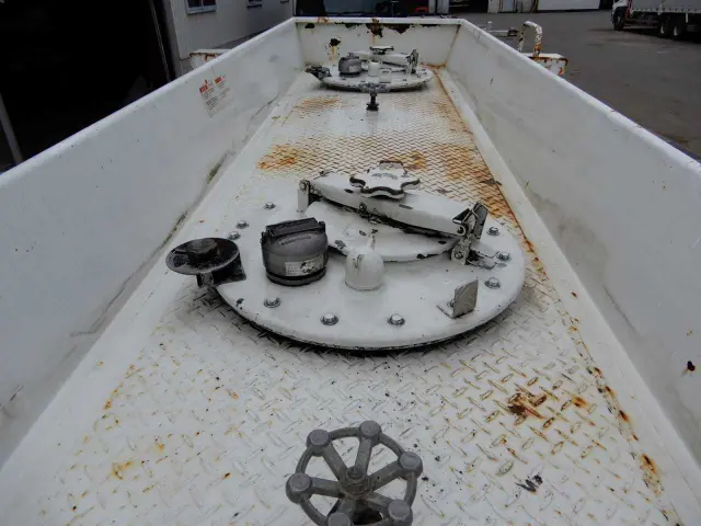 いすゞ フォワード SKG-FRR90S1(2WD)の写真7