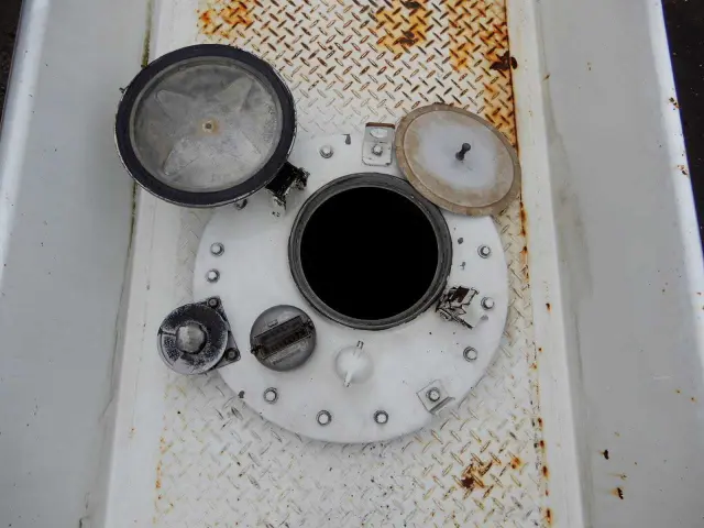 いすゞ フォワード SKG-FRR90S1(2WD)の写真8