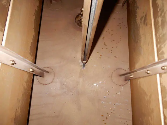 いすゞ フォワード SKG-FRR90S1(2WD)の写真9