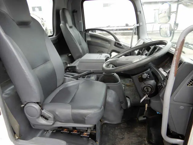 いすゞ フォワード SKG-FRR90S1(2WD)の写真22