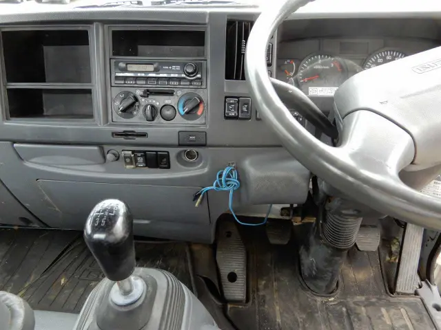 いすゞ フォワード SKG-FRR90S1(2WD)の写真23