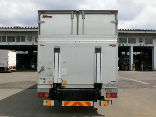 三菱 ファイター TKG-FK61F(2WD)の写真5