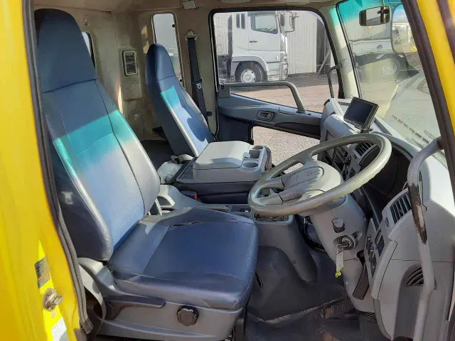 三菱 ファイター PA-FL63F(4WD)の写真22