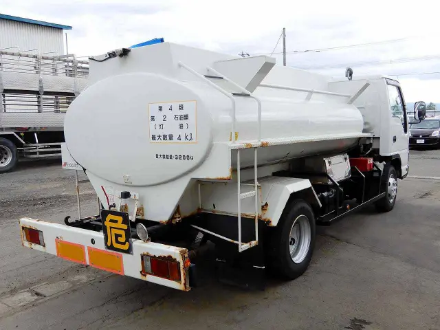 いすゞ エルフ PB-NPS81AN(4WD)の写真6