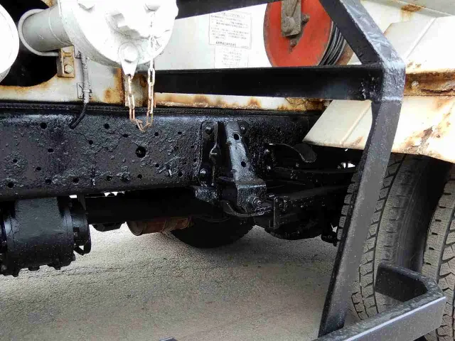 いすゞ エルフ PB-NPS81AN(4WD)の写真12