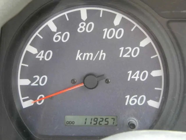 いすゞ エルフ PB-NPS81AN(4WD)の写真24