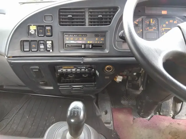 いすゞ フォワード PB-FRS35D3J(4WD)の写真23