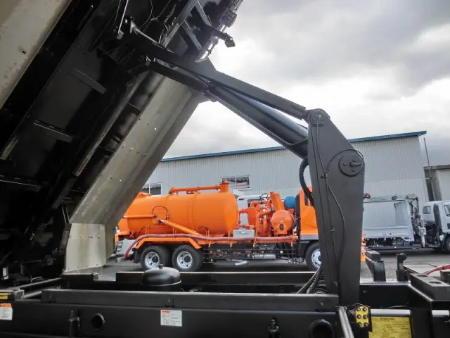 日野 プロフィア QKG-FS1EKDA(6x4)の写真10