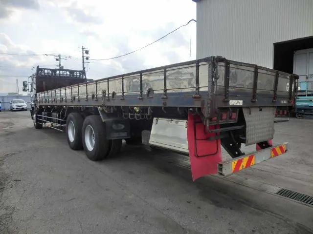 日野 プロフィア KL-FS1KZHA(6x4)の写真4