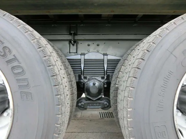 日野 プロフィア KL-FS1KZHA(6x4)の写真13