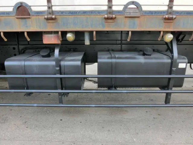 日野 プロフィア KL-FS1KZHA(6x4)の写真14