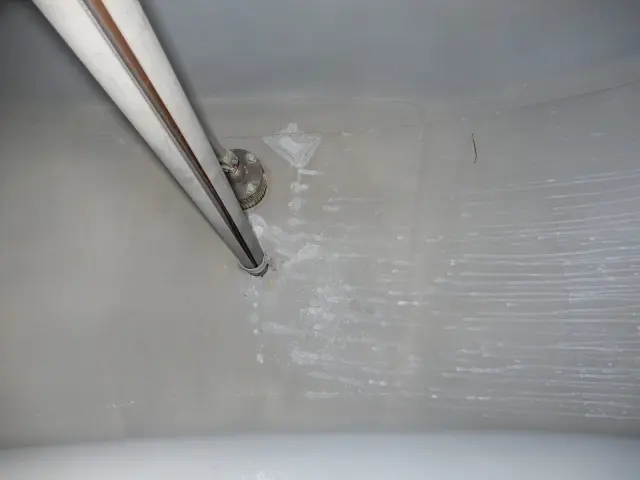 いすゞ エルフ BKG-NMR85N(2WD)の写真9