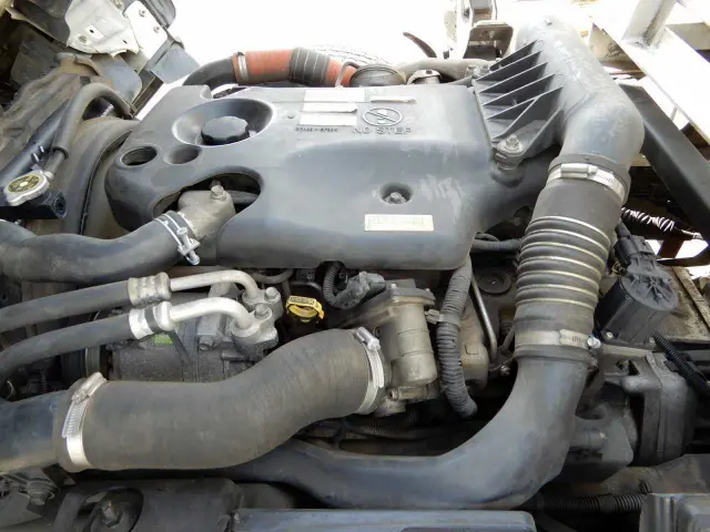 いすゞ エルフ BKG-NMR85N(2WD)の写真20