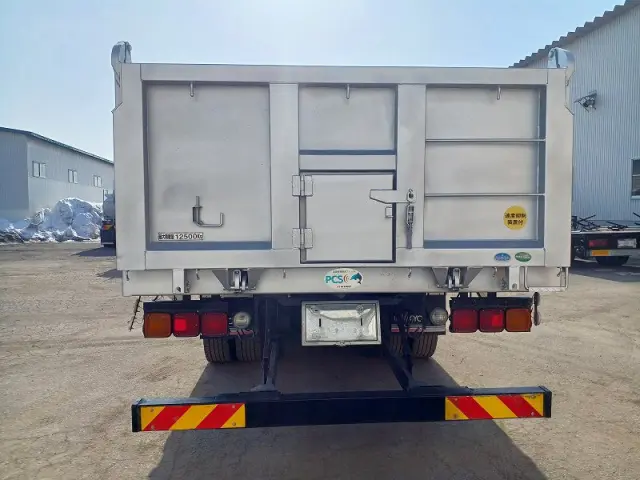 日野 プロフィア QPG-FS1EZEA(6x4)の写真5