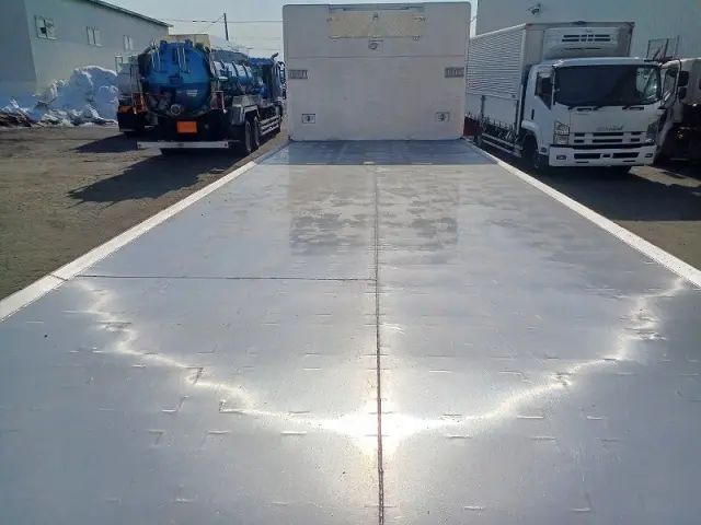 日野 プロフィア QPG-FS1EZEA(6x4)の写真7