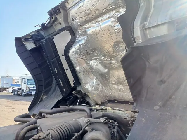 日野 プロフィア QPG-FS1EZEA(6x4)の写真17