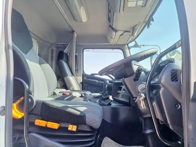 日野 プロフィア QPG-FS1EZEA(6x4)の写真22